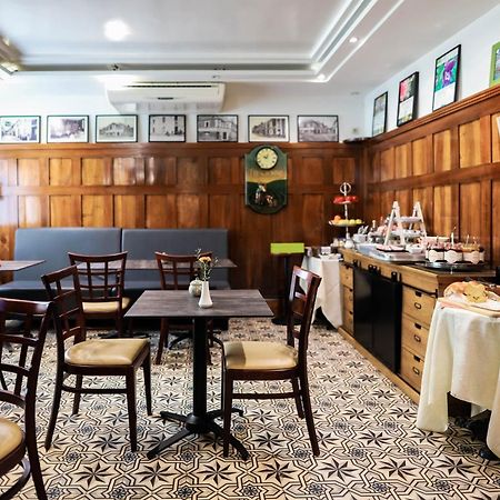 Logis Hotel D'Angleterre Saint-Calais Buitenkant foto