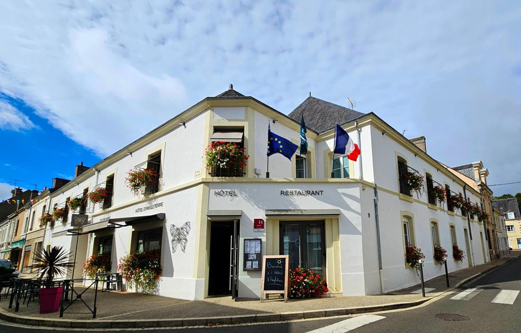 Logis Hotel D'Angleterre Saint-Calais Buitenkant foto
